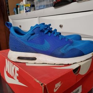 Air Max Tavas Size 12 Blue
